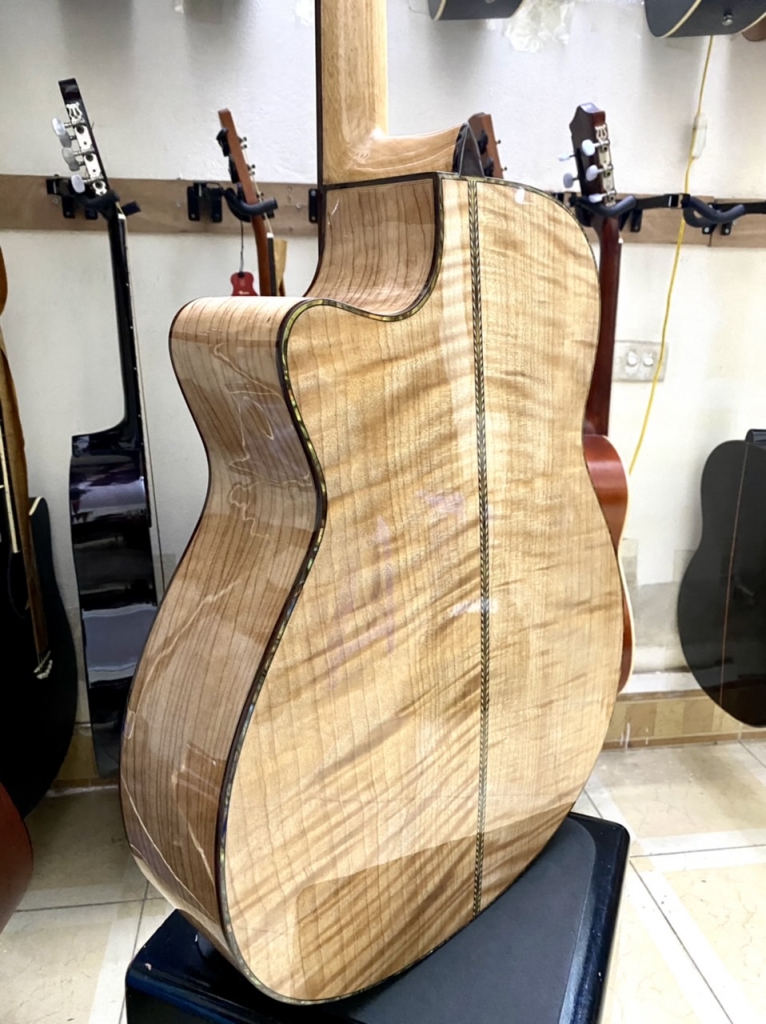 Guitar Ba Đờn Acoustic T700 Cẩn Xà Cừ